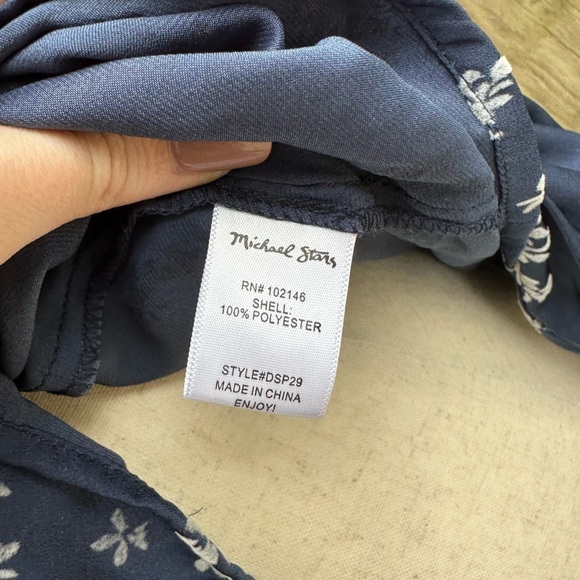 Michael Stars Pleated Front Flocking Print Navy Blue Peasant Blouse - Picture 9 of 13